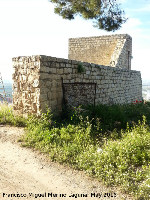 Muralla de Jan. Torren de Vendrines - Muralla de Jan. Torren de Vendrines. 
