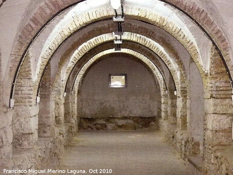 Baslica de San Ildefonso. Cripta de Andrs de Vandelvira - Baslica de San Ildefonso. Cripta de Andrs de Vandelvira. 