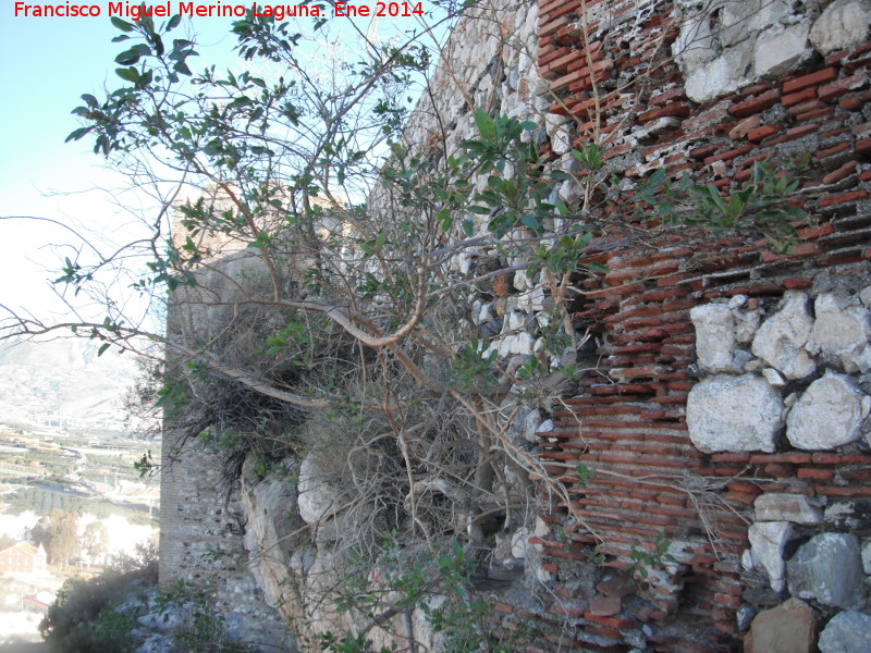 Castillo de Salobrea. Alcazaba - Castillo de Salobrea. Alcazaba. Murallas exteriores