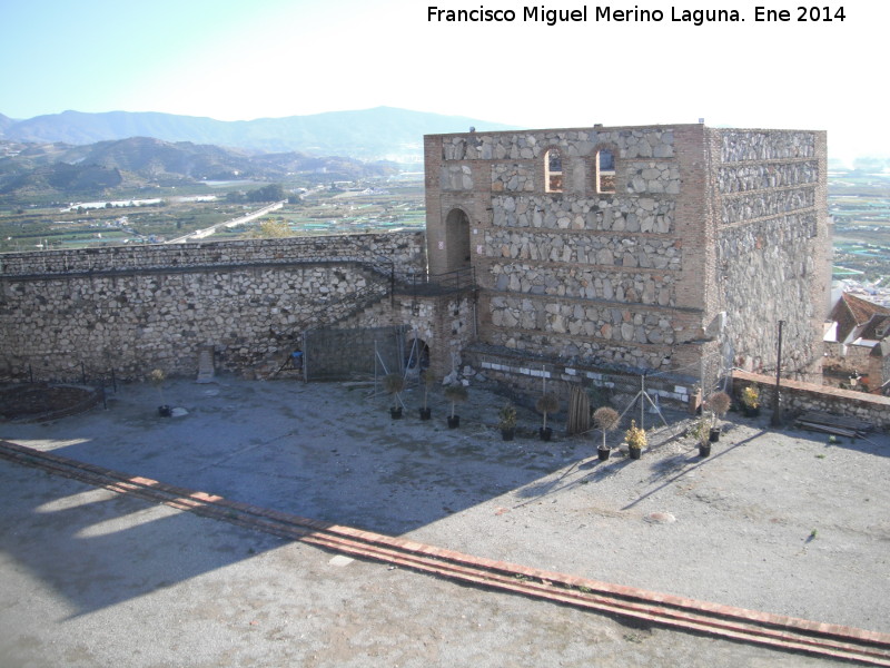 Castillo de Salobrea. Alcazaba - Castillo de Salobrea. Alcazaba. Patio de Armas