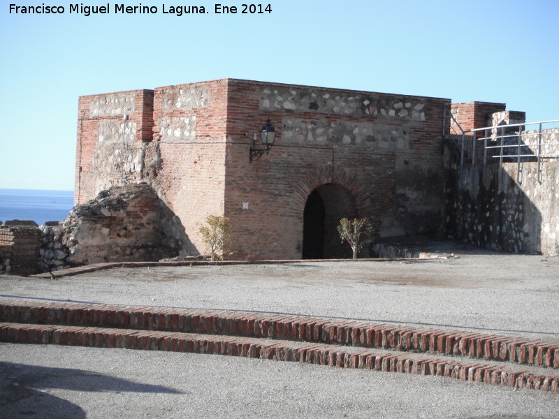 Castillo de Salobrea. Puerta de la Alcazaba - Castillo de Salobrea. Puerta de la Alcazaba. A intramuros