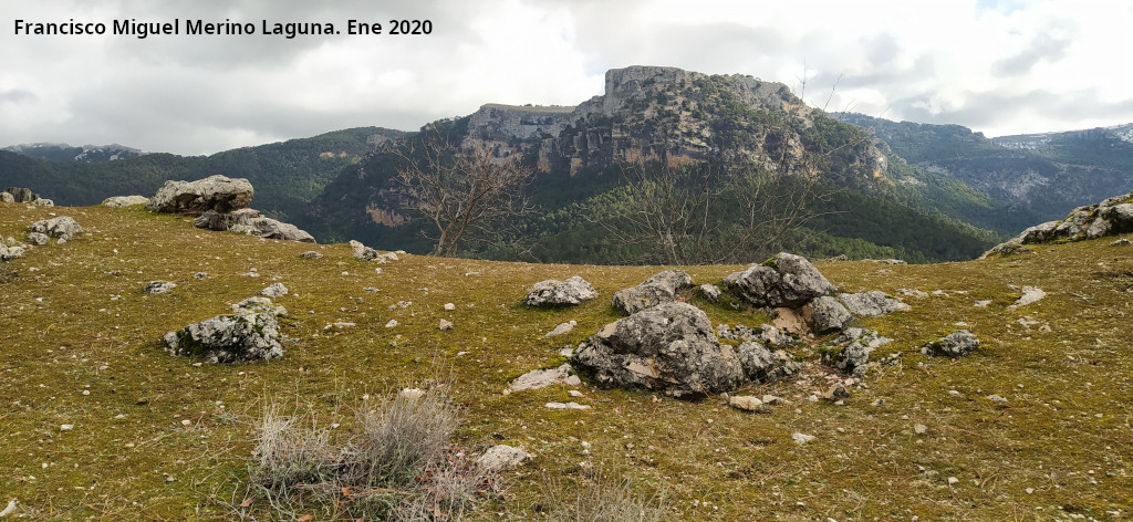 Poyos de la Mesa - Poyos de la Mesa. Desde los Riscos del Mailar