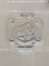 Casa de la Calle Gracia n 45. Escudo derecho
