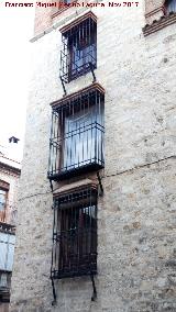 Palacio de los Garca Quesada. Rejas con jabalcones