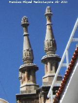 Catedral de Jan. Pinculos. Desde la Calle Muoz Garnica