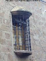 Casa de la Calle Mrtires n 4. Ventana semicircular