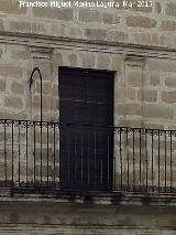Casa de la Acera de la Magdalena n 12. Pilastras