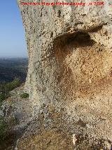 Pinturas rupestres del Poyo de la Mina III. Abrigo