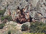 Santuario ibrico del Collado de los Jardines. Cueva de los Muecos