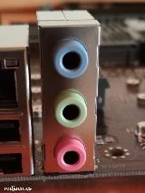 Hardware. Placa Base. Jacks de audio, azul entrada, verde salida, rosa micrfono
