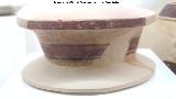 Cer�mica Ibera. Soporte de carrete. Palacio del Cerro de la Merced - Cabra. Exposici�n en el Museo Ibero de Ja�n