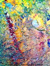 Pinturas rupestres del Abrigo de los Caones III. Tratada con Dstretch