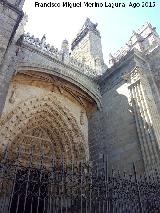 Catedral de vila. Puerta Norte. 