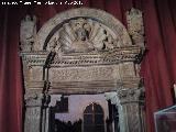 Catedral de vila. Librera del Cabildo. Portada que comunica con la Capilla de San Bernab