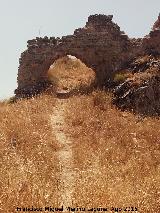 Castillo de Arenas. Recinto Medio. Puerta