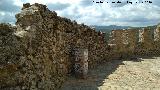 Castillo de Baeres. Muralla