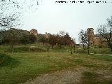 Ripar Viejo. Castillo e iglesia