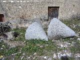 Molino de Fuentebuena. Piedras de molino