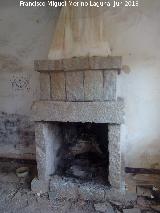 Cortijo La Granja. Chimenea