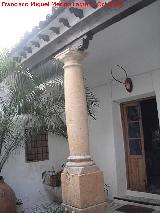 Casa de la Encomienda. Columna