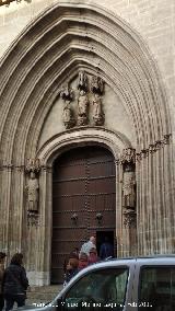 Iglesia de San Pedro de los Francos. Portada