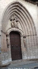 Iglesia de San Pedro de los Francos. Portada