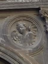 Catedral de Granada. Puerta de San Jernimo. ngel derecho