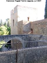 Alhambra. Torre del Agua. Extramuros