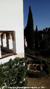 Generalife. Mirador del Patio de la Acequia. Lateral