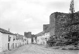 Puerta del Losal. Foto antigua de Don Manuel Gmez Moreno