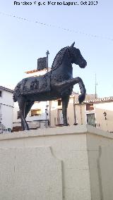 Monumento al Caballo del Vino