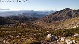 Mgina. Vistas de la subida al Mgina por su cara sur