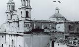 Iglesia de la Encarnaci�n. 1914. Todav�a con casas en la plaza