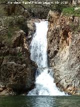 Cascada del Negrillo