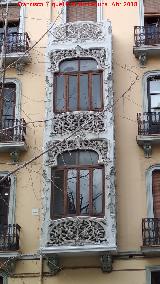 Edificio de la Gran Va de Coln n 45. Balcn cerrado