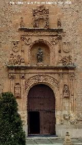 Convento de las Dueas. Portada