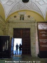 Convento de San Esteban. Atrio. Puerta al Claustro