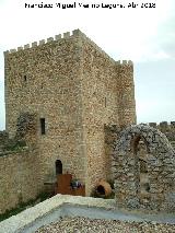 Castillo de la Coracera. Torre del Homenaje. Torre del Homenaje y espadaa