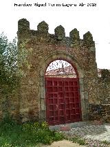 Castillo de la Coracera. Puerta Primera. 