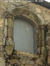 Castillo de la Coracera. Dependencias. Ventana lateral