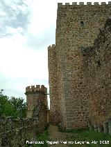 Castillo de la Coracera. Torre Albarrana. Torre albarrana y Torre del Homenaje