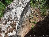 Dolmen de las Protuberancias. Ortostato derecho del corredor