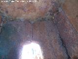 Dolmen de los Arcos. Entrada y petroglifo