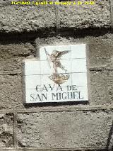 Cava de San Miguel. Placa