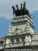 Edificio de las Cuadrigas. 