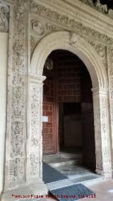 Monasterio de San Jernimo. Portada de la Iglesia del Claustro. 