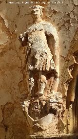 Monasterio de Piedra. Iglesia. Estatua izquierda de la portada