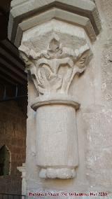 Monasterio de Piedra. Claustro. Capitel