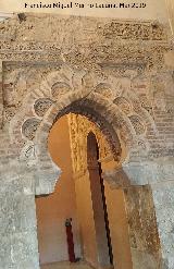 Aljafera. Patio de Santa Isabel. Puerta de acceso al Saln Dorado