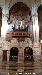 Catedral del Salvador. Coro. rgano dando a las naves de la epstola